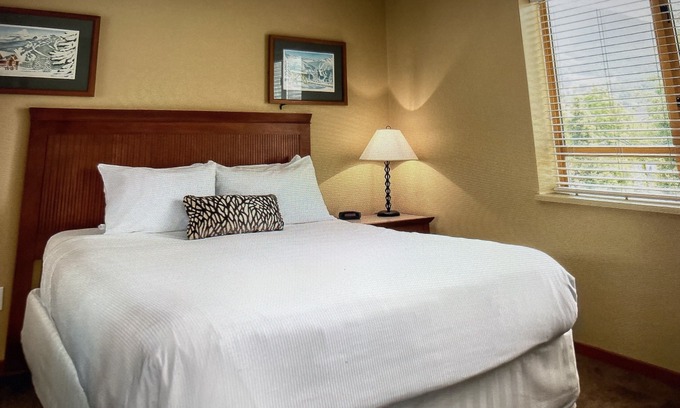 Whistler Cay Heights Condo | Cozy Cascade Lodge is moments away from your ski lift or the charm of town.