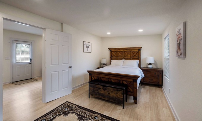 Downtown San Antonio Apartment | Cozy Casita - 2 miles from city center