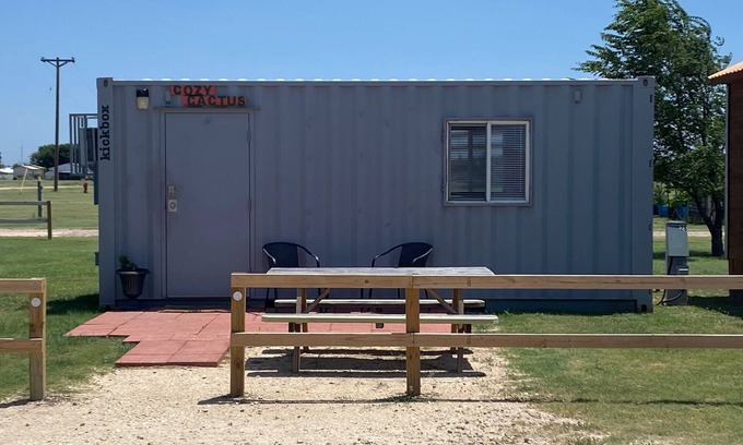Silverton Cabin | Cozy Catcus Container Cabin in Silverton Texas