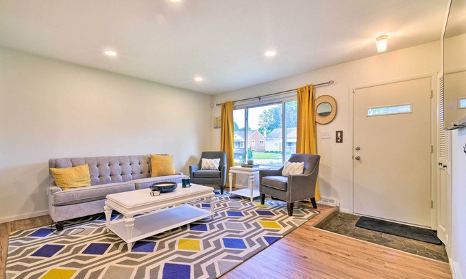 Center Line House | Cozy Center Line Home w/Fenced Yard & Office