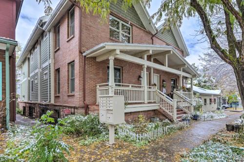 Glenwood Springs Apartment | Cozy Central Glenwood Springs Condo with 2 Decks!