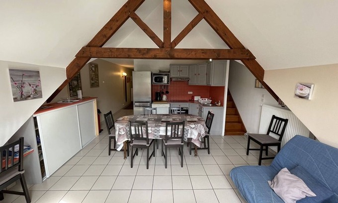 Laveissiere House | Cozy Chalet Apartment Near Lifts – Sleeps 6, Equipped Kitchen, TV, Free Shuttle
