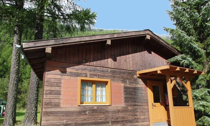 Saas-Balen Ski Chalet | Cozy Chalet in Meiggerli with Garden