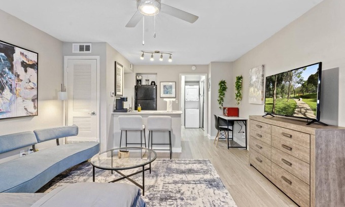 Allandale Apartment | Cozy Chic Studio Close to Downtown and Domain