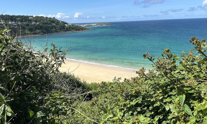 Saint Erth Praze Cabin | Cozy Coastal Lodge in Hayle