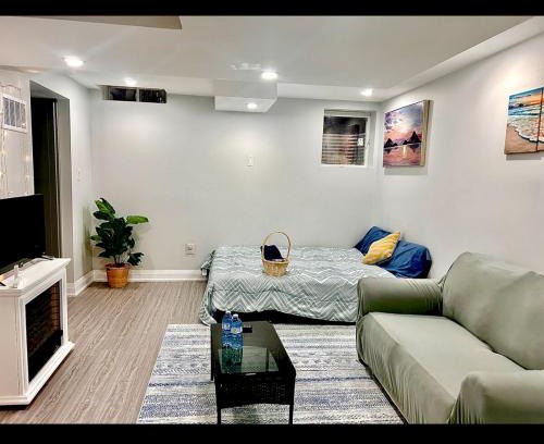 Halton Regional Municipality House | Cozy, Comfort, Convenience