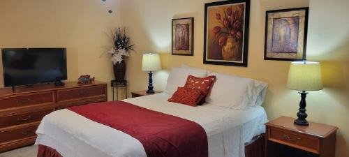 Tropic House | Cozy Condo For Rent In Melbourne Florida