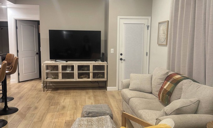 River Walk Condo | Cozy Condo Retreat Steps to the River Walk!
