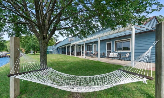 Mayfield Apartment | Cozy condo with kayaks and lake access