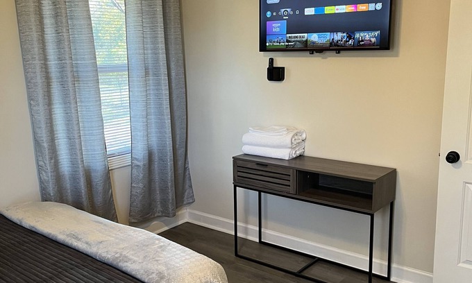 Saxon House | Cozy Convenience in Spartanburg