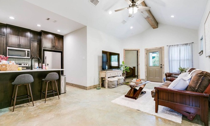 San Angelo House | Cozy & Convenient w/2 BR & 2 BA