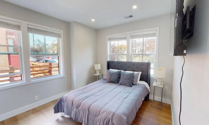 Park View House | Cozy corner house in DC - Unit 1