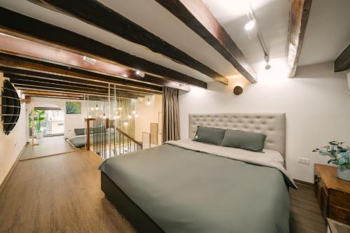Old Quarter Apartment | Cozy Corner in Old Quarter