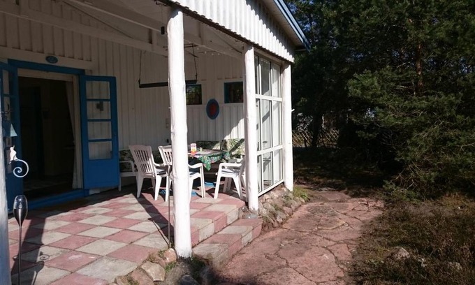 Hollviken House | Cozy cottage 250 m from Kämpinge beach