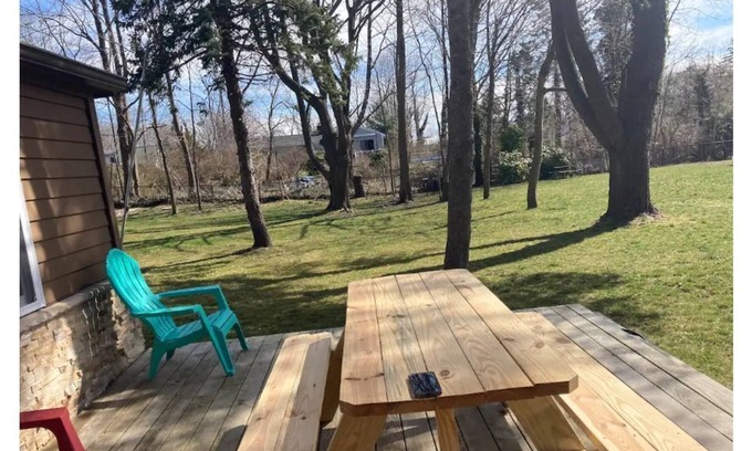 Miller Place Cottage | Cozy Cottage 5 min from the beach