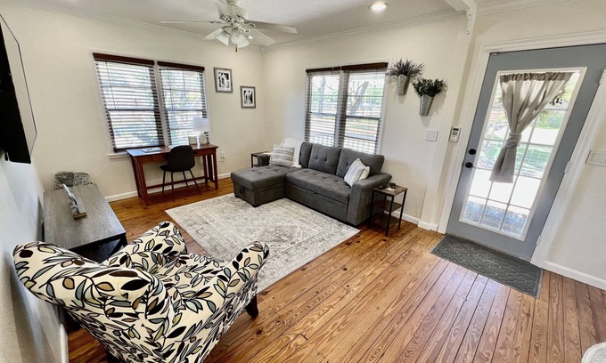 Odessa Cottage | Cozy Cottage - Close to Everything, Nature Lovers Dream!
