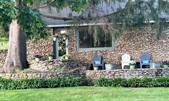 Bagley Cottage | Cozy Cottage getaway on the Mississippi/Wisconsin River in Wyalusing State Park