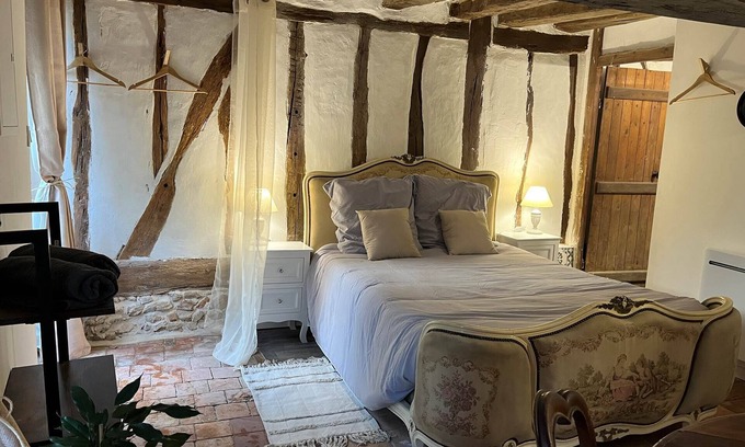 Lorris House | Cozy cottage “l'Ecurie”