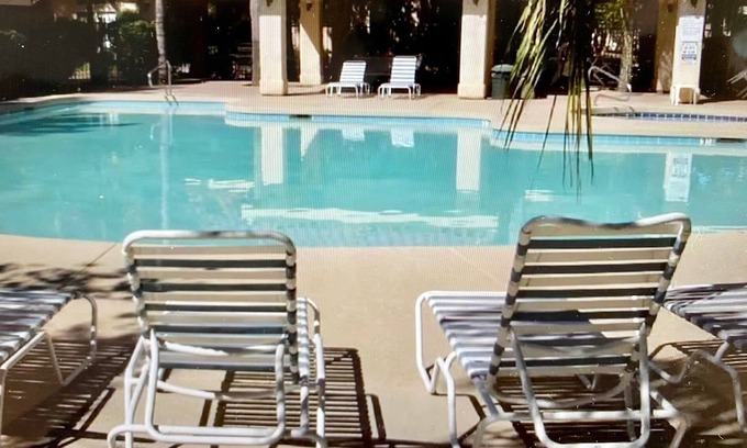 Val Vista Lakes Condo | Cozy cottage like condo near downtown Gilbert