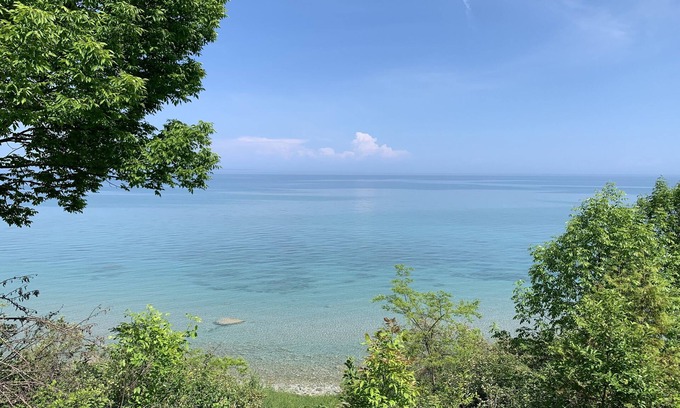 Kewaunee Cottage | Cozy Cottage on Lake Michigan