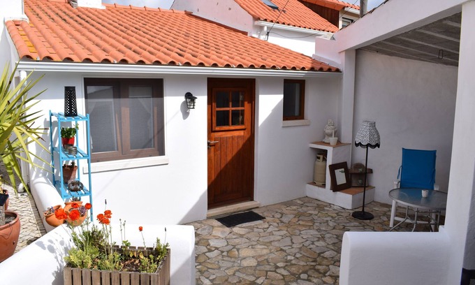 Alfeizerao House | Cozy cottage with 2 terraces
