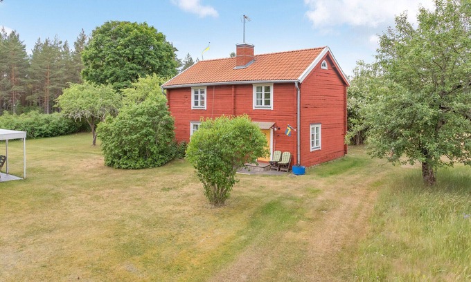 Rumskulla House | Cozy cottage with proximity to lake with jetty | SE05017
