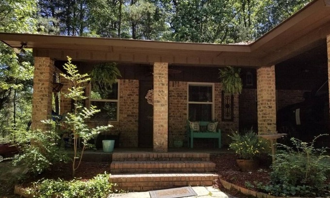 Genoa Cabin | Cozy Country Cabin