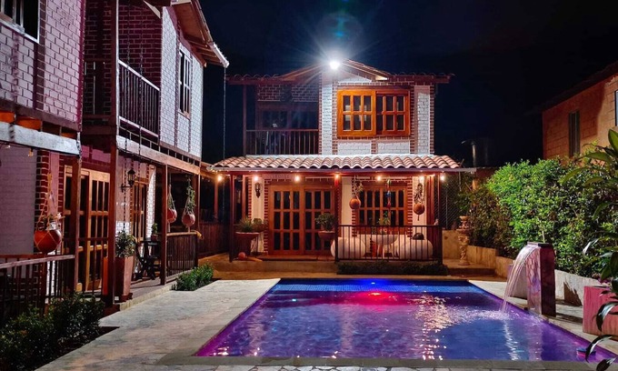 Sopetran Cottage | Cozy country retreat close to the mountains.