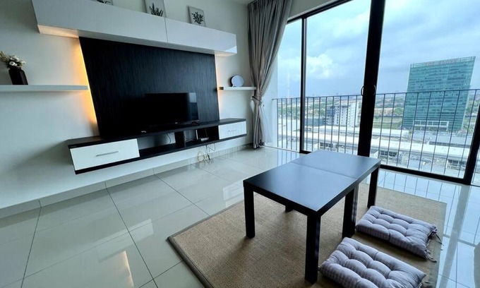 Shah Alam Apartment | Cozy Couple Suite at Trefoil Setia Alam