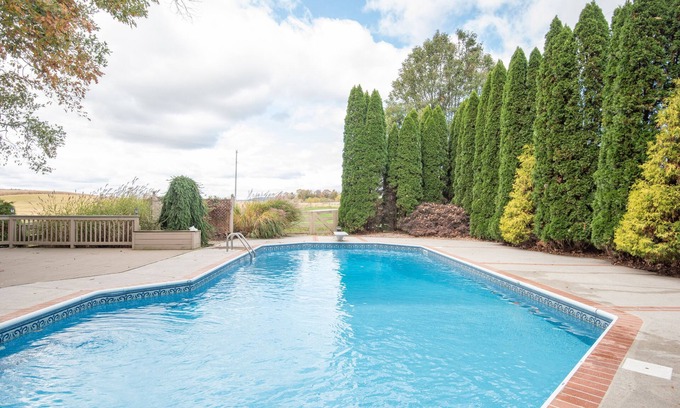 Biglerville House | Cozy Cow | 4 Bed, 2 Bath