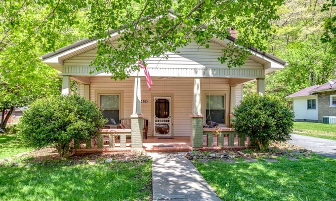 Arthur Cottage | Cozy Cumberland Gap Cottage Near LMU & Nat’l Park