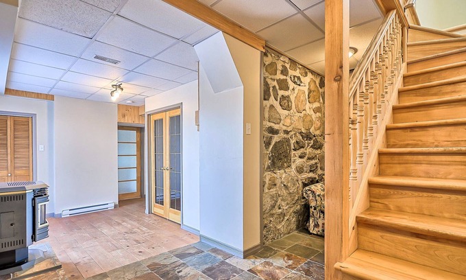 Val Morin House | Cozy cute chalet