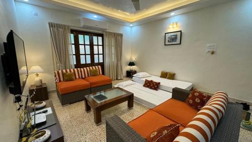 Gauravaddo Apartment | Cozy Den, Goa