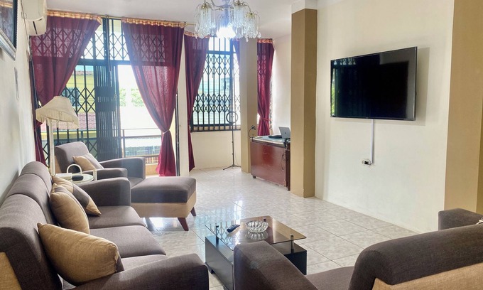 Machala Apartment | Cozy departamento amplio a 3 minuto del centro central