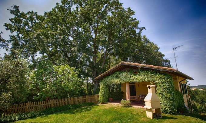 Fauglia House | Cozy detached house in a small private park a short distance from Pisa.