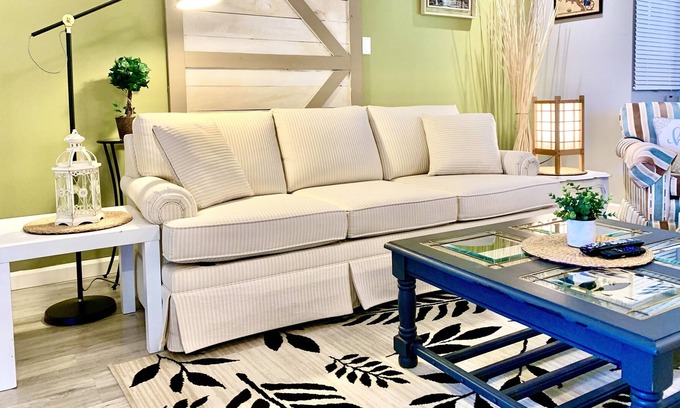 Sidney Apartment | Cozy Downtown Guest Suite with Patio, Free Parking, Pet-Friendly
