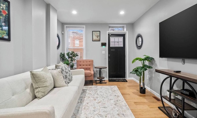 Downtown Baltimore House | Cozy Downtown Retreat | Walkable