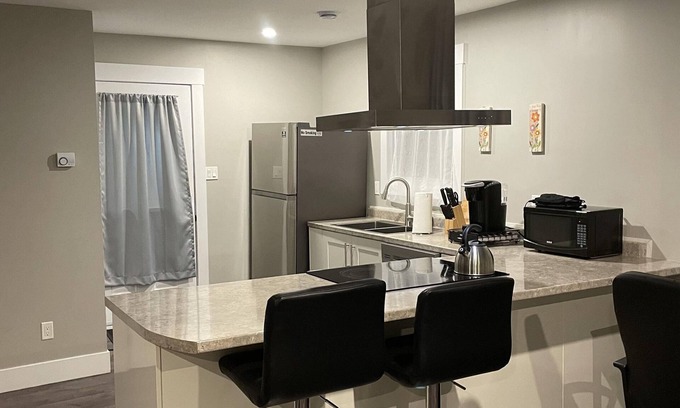 Moncton Apartment | Cozy Downtown Studio