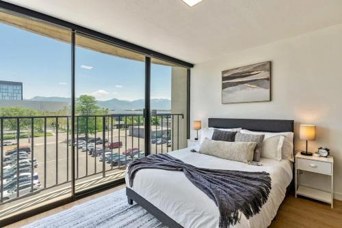 Downtown Salt Lake City Apartment | Cozy DT SLC Studio Parking 13th Floor Gym