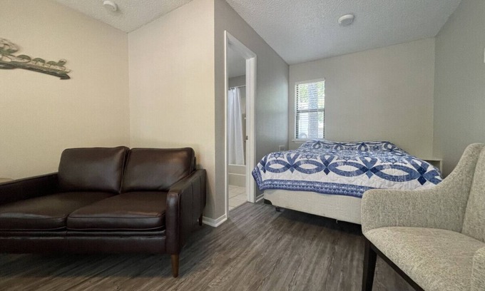 Denison Cabin | Cozy Duplex Style Cabin on Lake Texoma: Cabin 106
