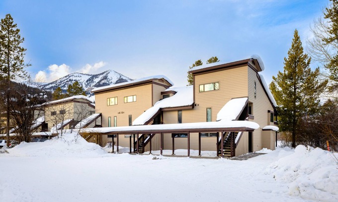 Moose Wilson Road Condo | Cozy end condo with fireplace & washer/dryer - near Teton Village & Jackson