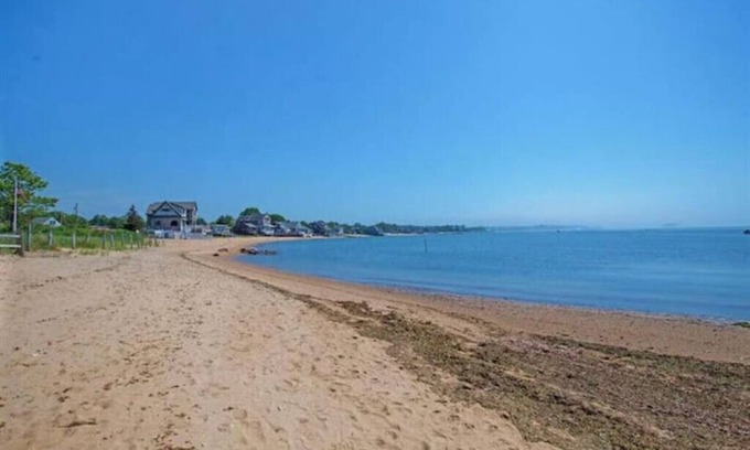 Madison House | Cozy Family Beach Cottage