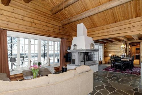 Kamben House | Cozy family cabin with stunning location on Golsfjellet