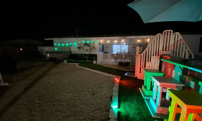 Marathon House | COZY FAMILY HOME-POOL-HOTTUB -5 minute drive to sombrero beach-private property
