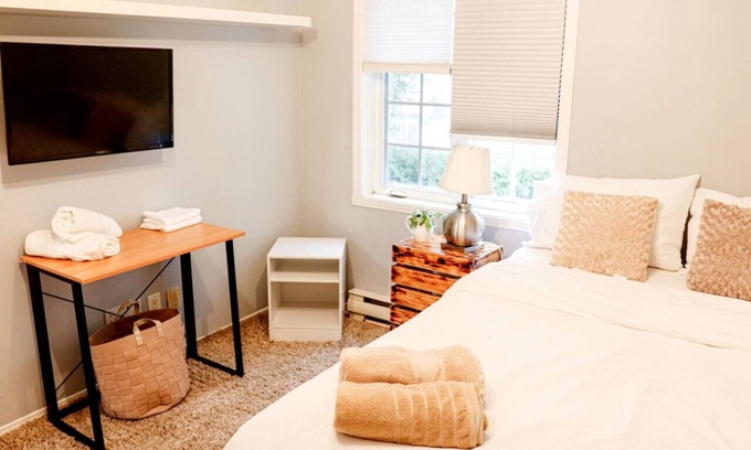 Brossard Condo | Cozy Family Retreat in Brossard