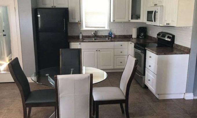 Bowmanville House | Cozy Family Sized House in Prime Bowmanville
