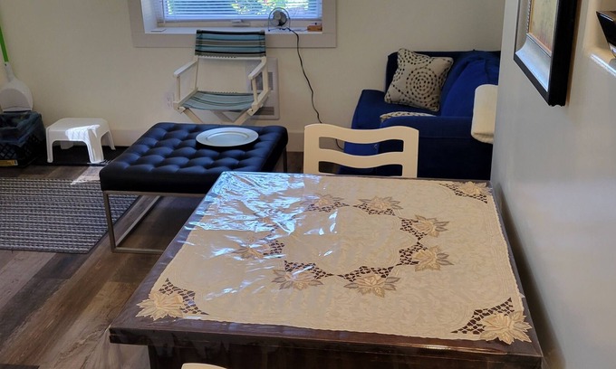 Christina Lake Apartment | Cozy fully appointed suite walking distance to Christina Lake