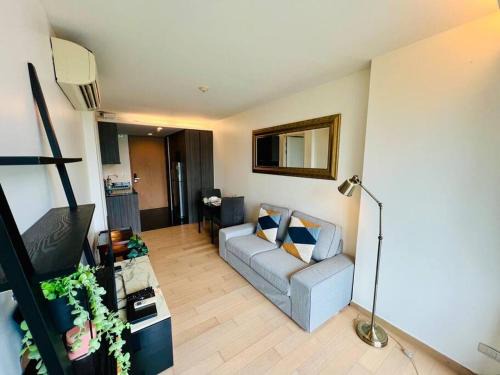 Thonglor Apartment | Cozy Garden-View 1Bed 1Bath 700m BTS Thonglor, 500m Samitivej Hospital, Fast 500mbps wifi
