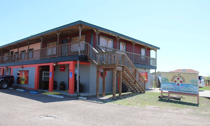 Port Mansfield Condo | Cozy Getaway for Small Families
