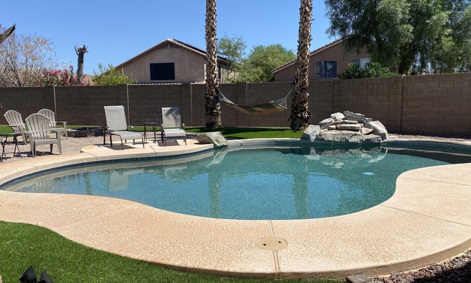 Surprise House | Cozy getaway home w/POOL and GREAT location!